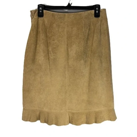 100% Suede Pencil Skirt Size 6 Tan Ruffle Hem Neutral Textured Classic Chic - Picture 3 of 7
